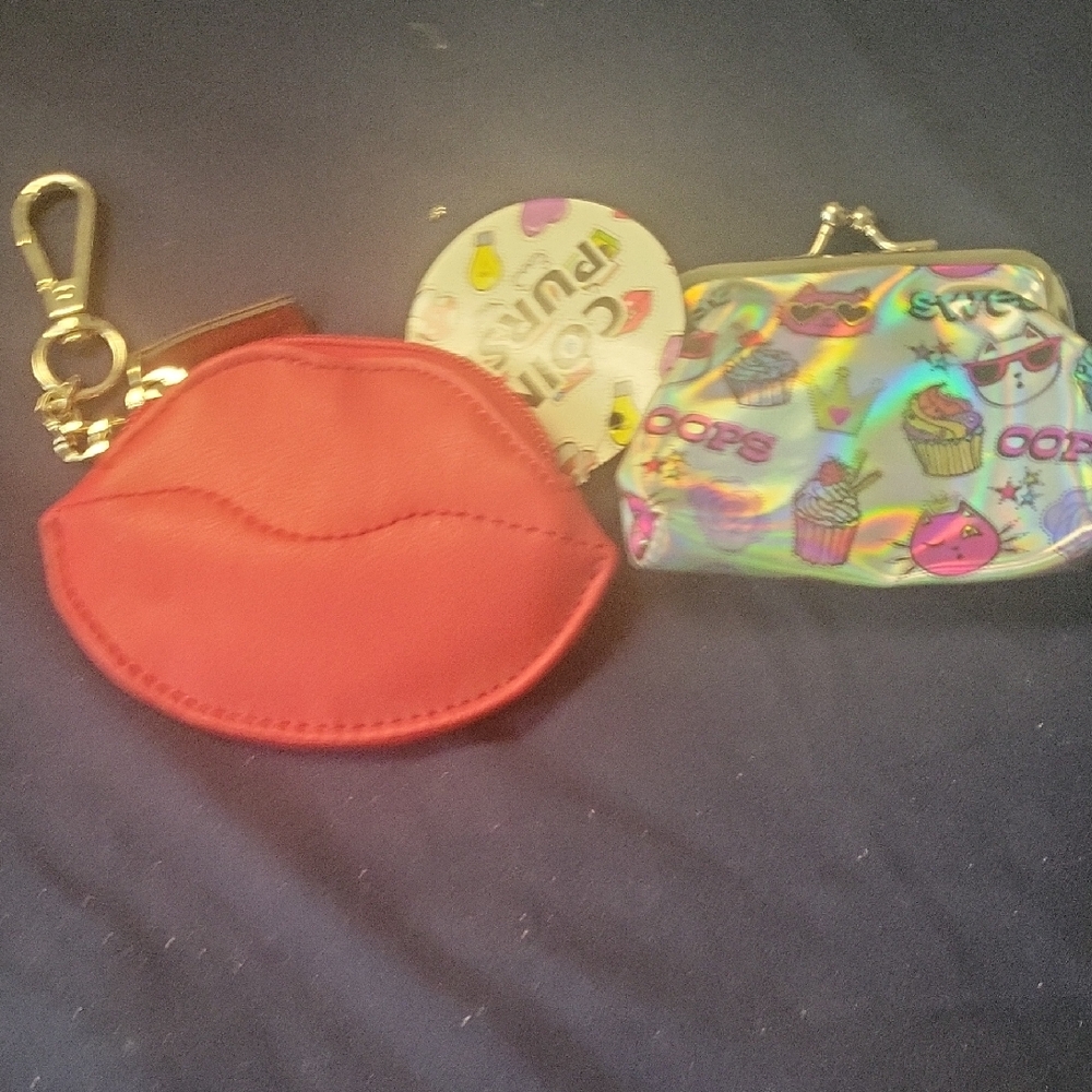 Carbon Fashion Accessory Tag